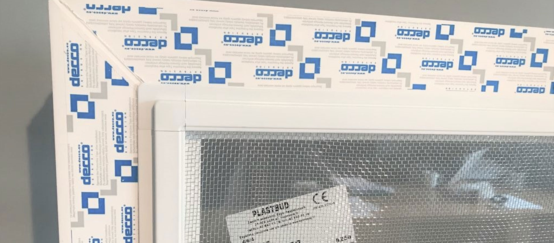 LIWDAR Fenêtres en PVC fenêtres à l'étable fenêtres pour la porcherie fenêtres à l'écurie moustiquaires producteur polonais
